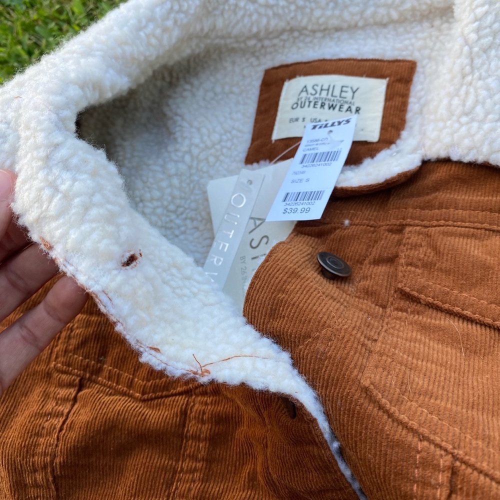 Fall jacket from Ashley Outerwear by Tillys - Picture 3 of 3